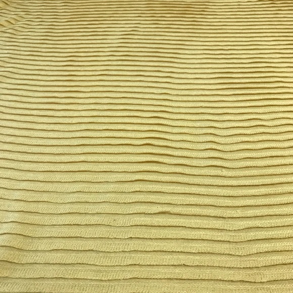 V Cristina mustard yellow top - Picture 5 of 6